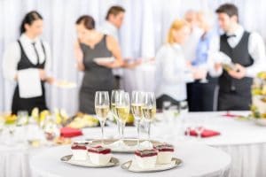 como-escolher-um-buffet-de-casamento-corretamente.jpeg
